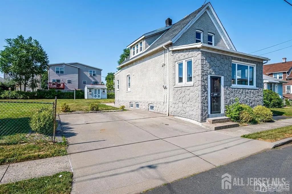 43 Saint Ann Street, Carteret