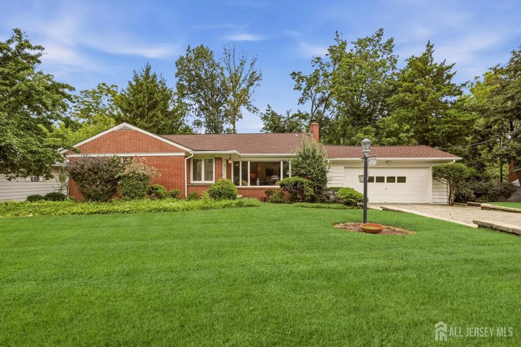 471 Lincoln Avenue, Highland Park