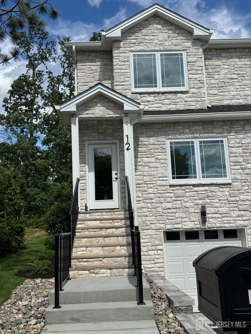 14 Moyse Place, Edison
