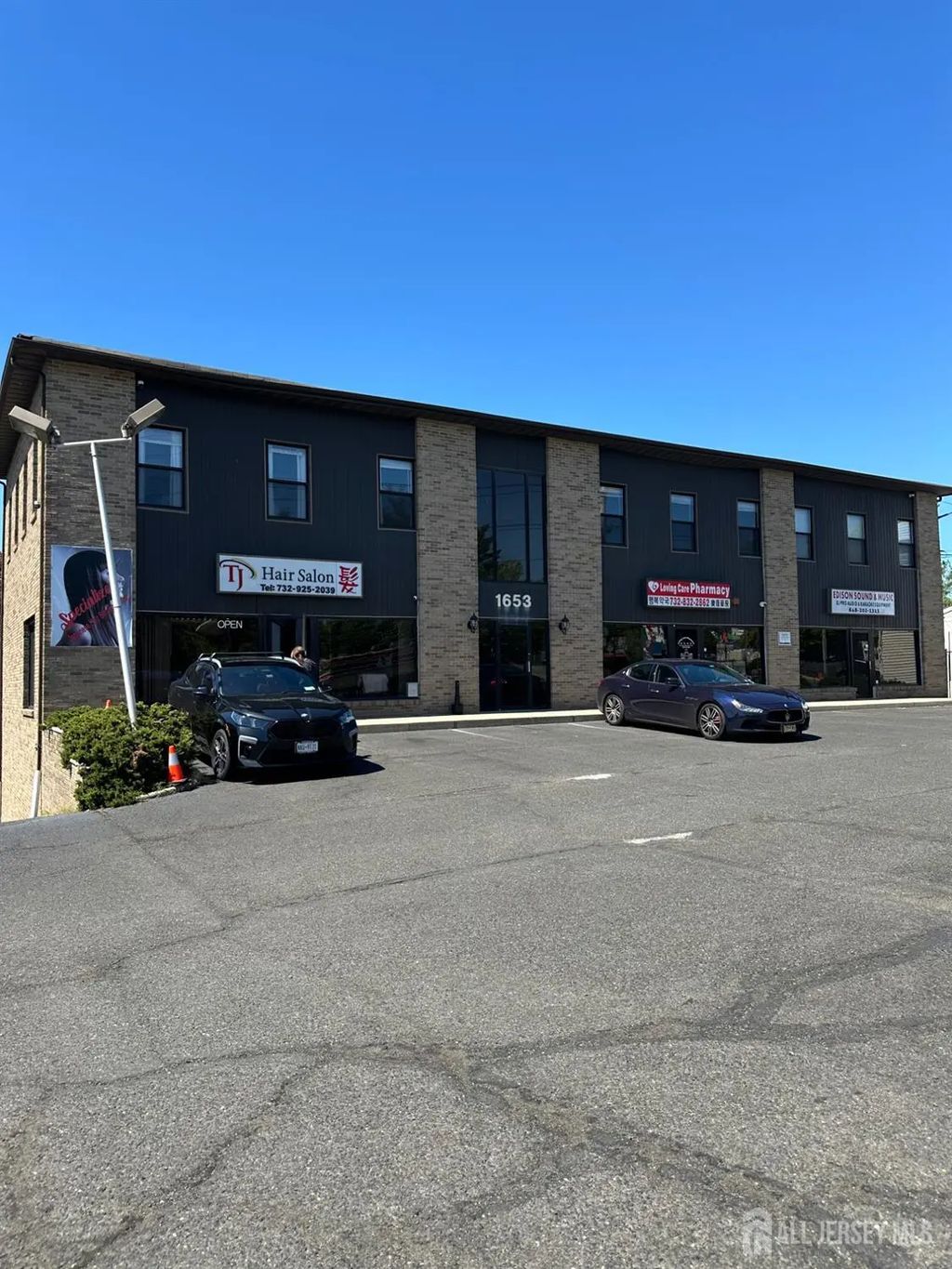 1653 State Route 27 Highway 3, Edison