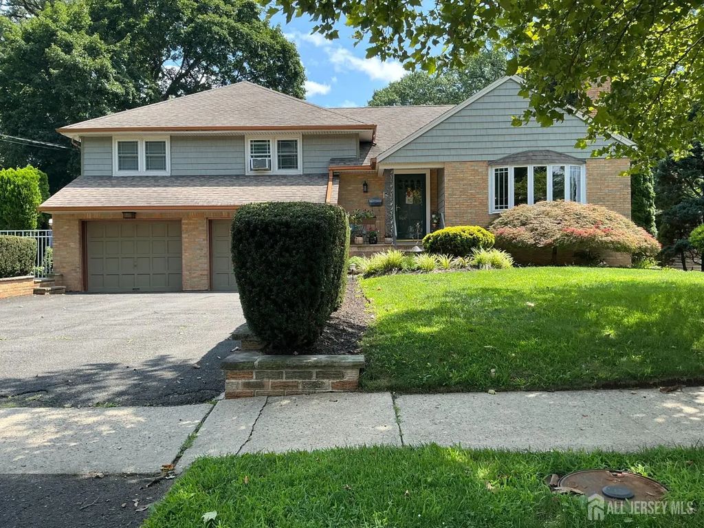 380 Mountain Avenue, North Plainfield
