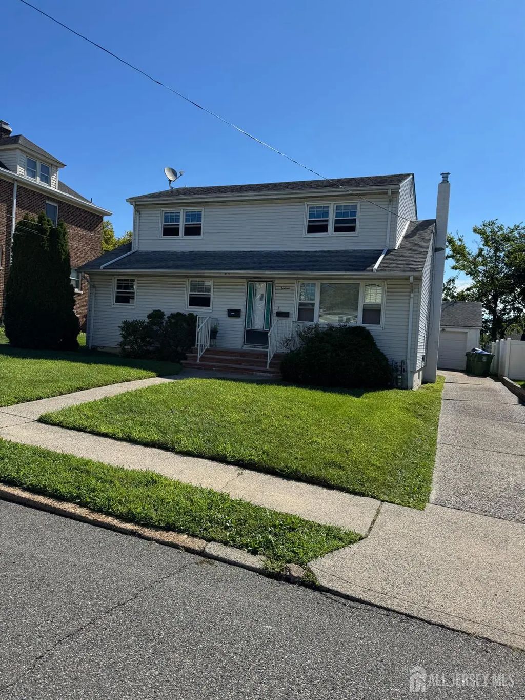 16 Carlton Street, Edison