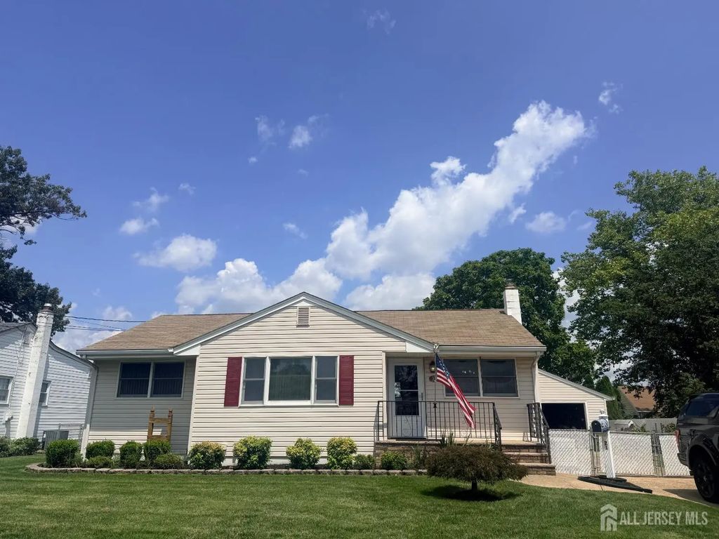 21 Frazee Avenue, Sayreville