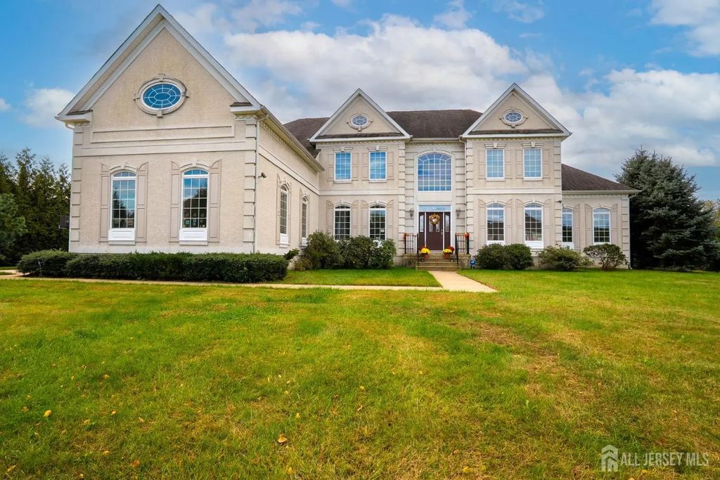 10 Angelo Court, Monroe