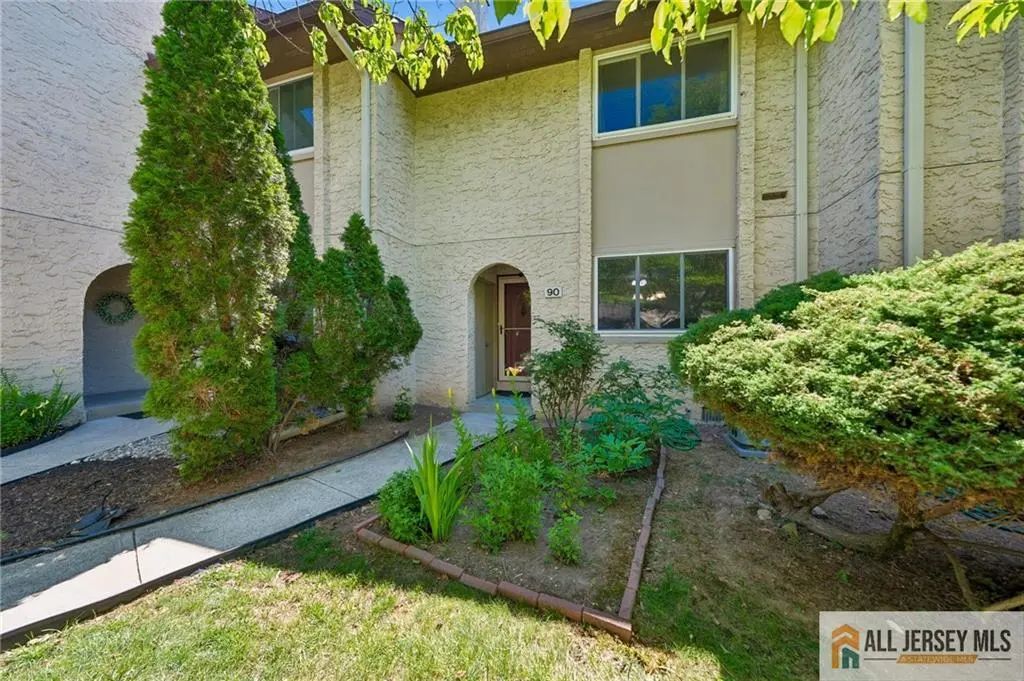 90 Tennyson Drive, Plainsboro