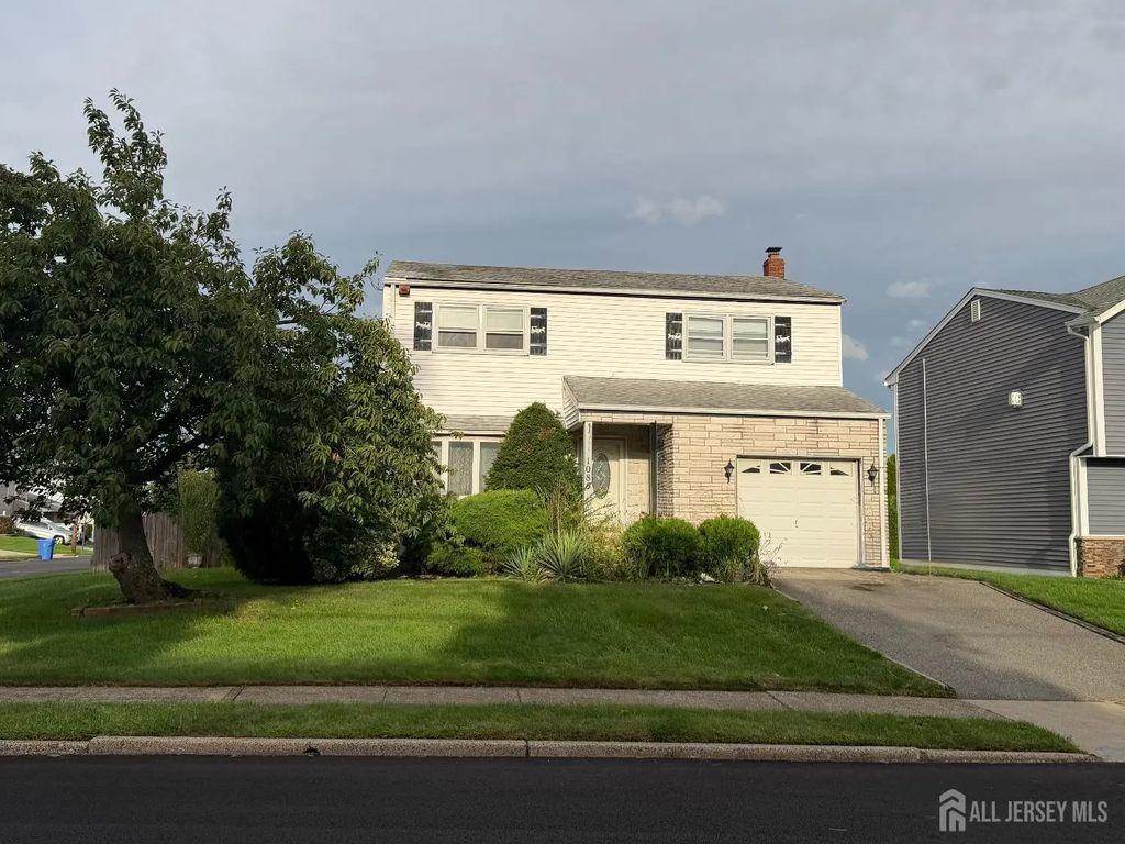 1085 Andrews Drive, Perth Amboy