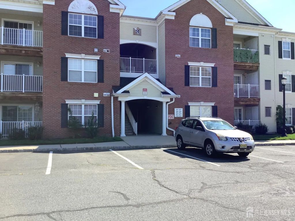 835 Cedar Court, New Brunswick