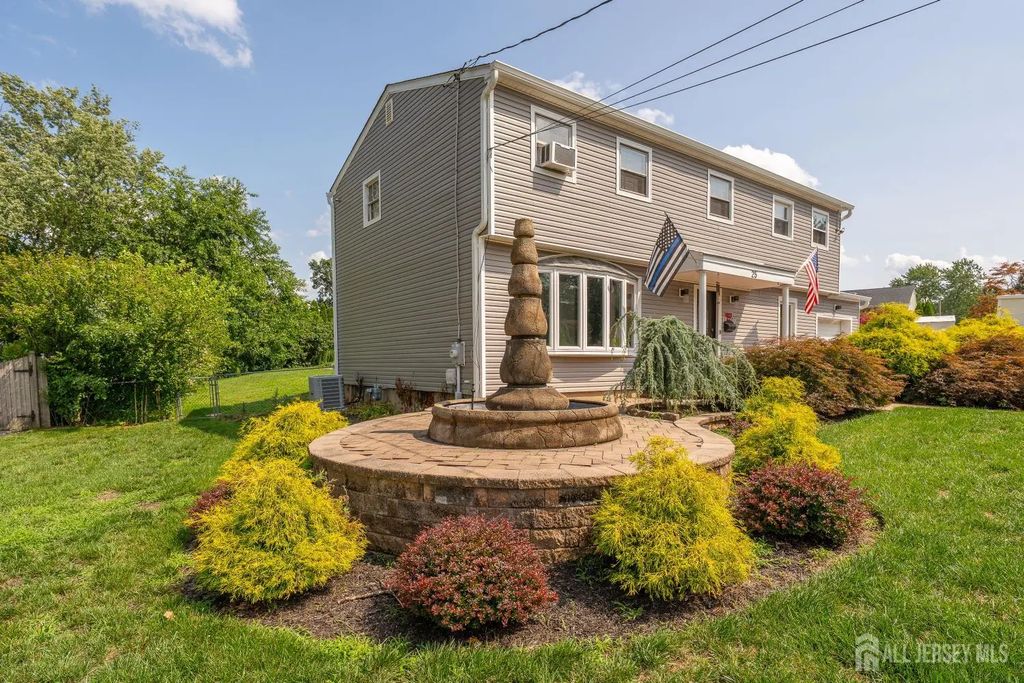 25 Hudson Road, East Brunswick