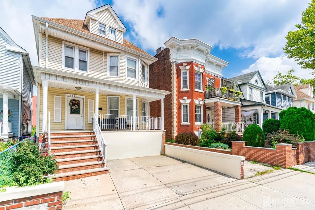 128 Lewis Street, Perth Amboy