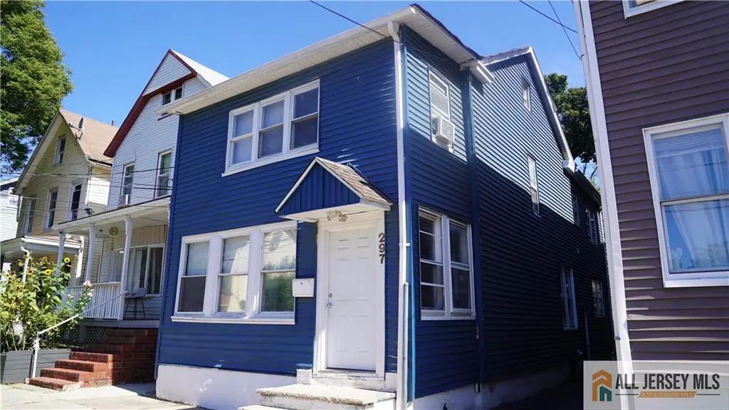 297 Seaman Street, New Brunswick