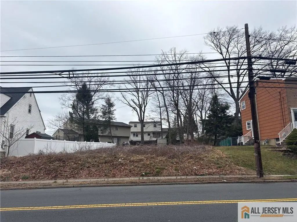 3387 Washington Road, Sayreville