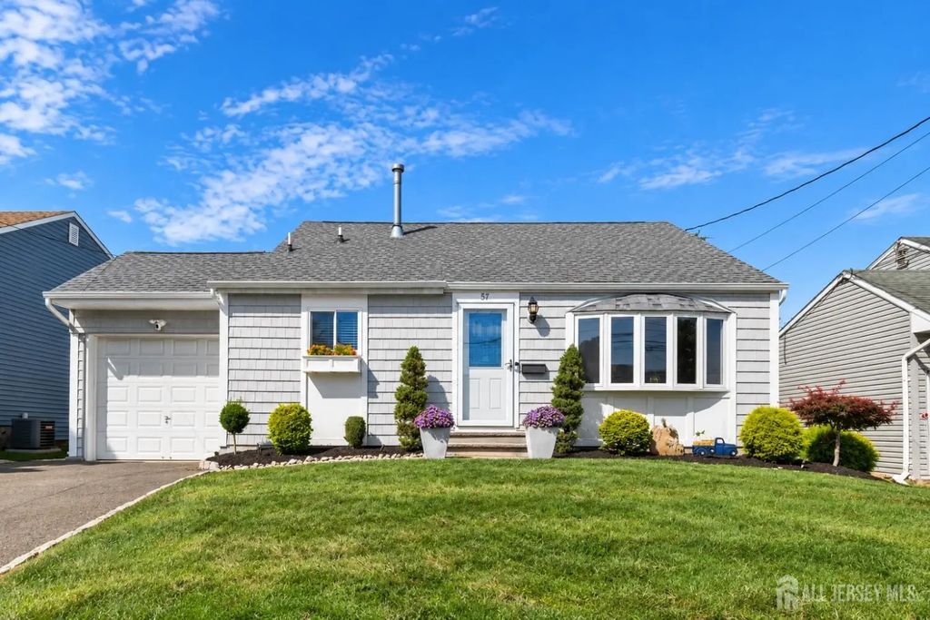 57 Cleveland Avenue, Colonia