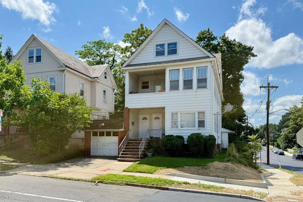 32 Suydam Street, New Brunswick