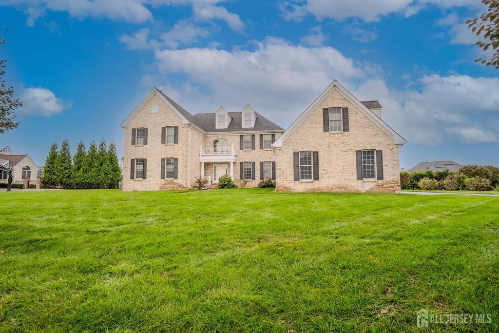 6 Byrne Court, Monroe