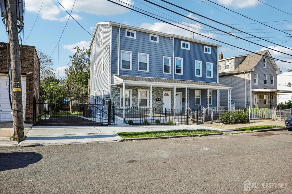 170 Seaman Street, New Brunswick