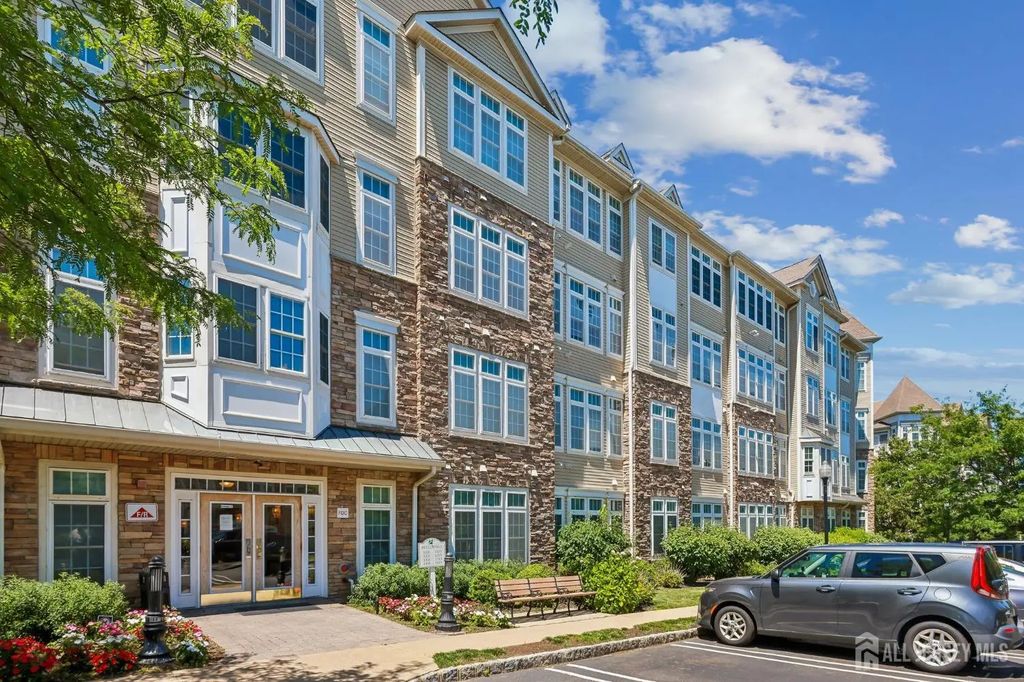 1210 Cedar Village Boulevard, East Brunswick