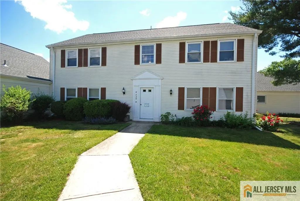 220 Manchester Lane, Monroe