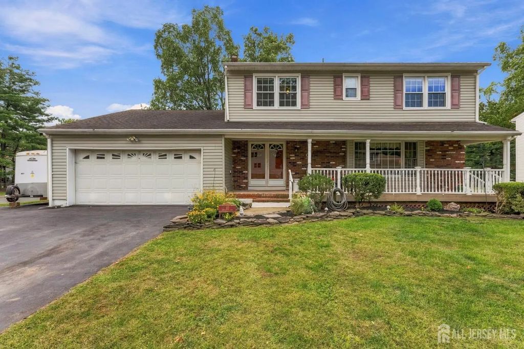 46 Meredith Road, Edison