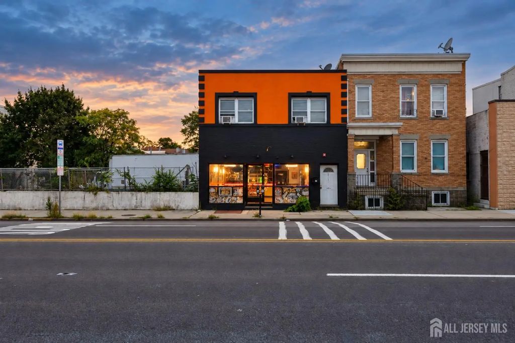 5819 Kennedy Boulevard, Jersey City