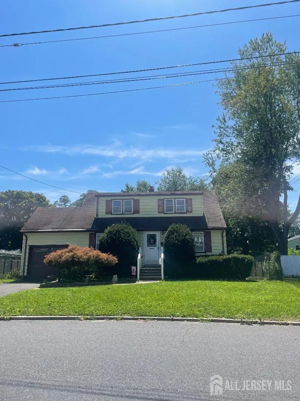 3 Lois Avenue, East Brunswick