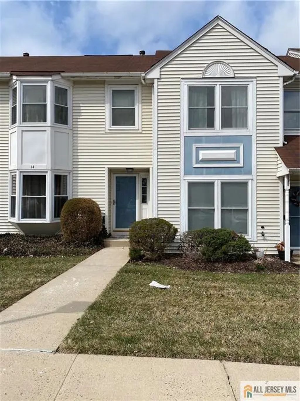 14 Concord Square, Sayreville