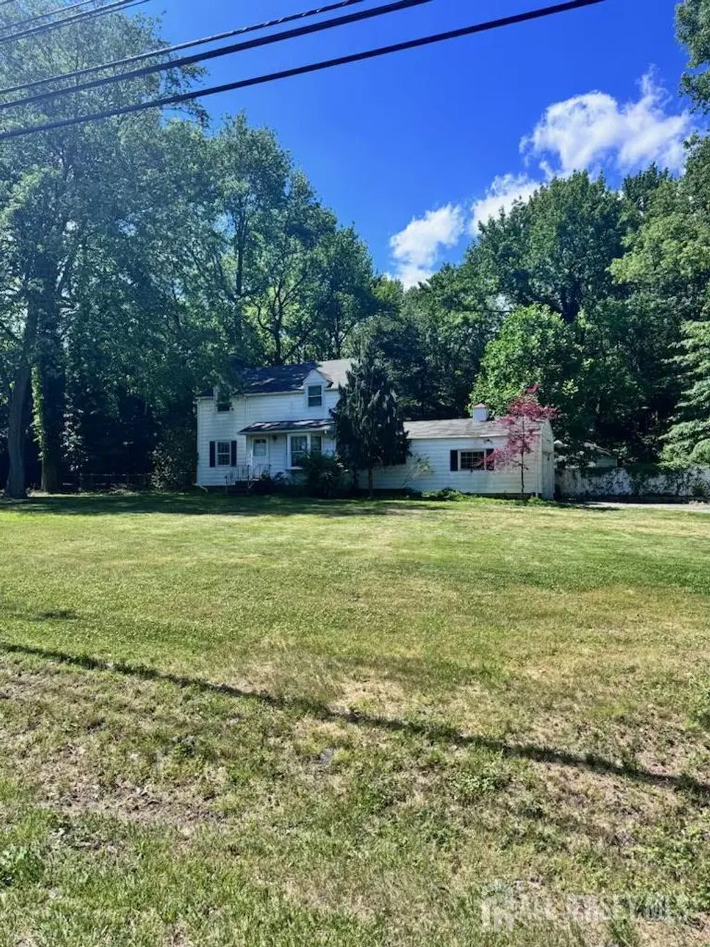 399 Middlesex Avenue, Colonia