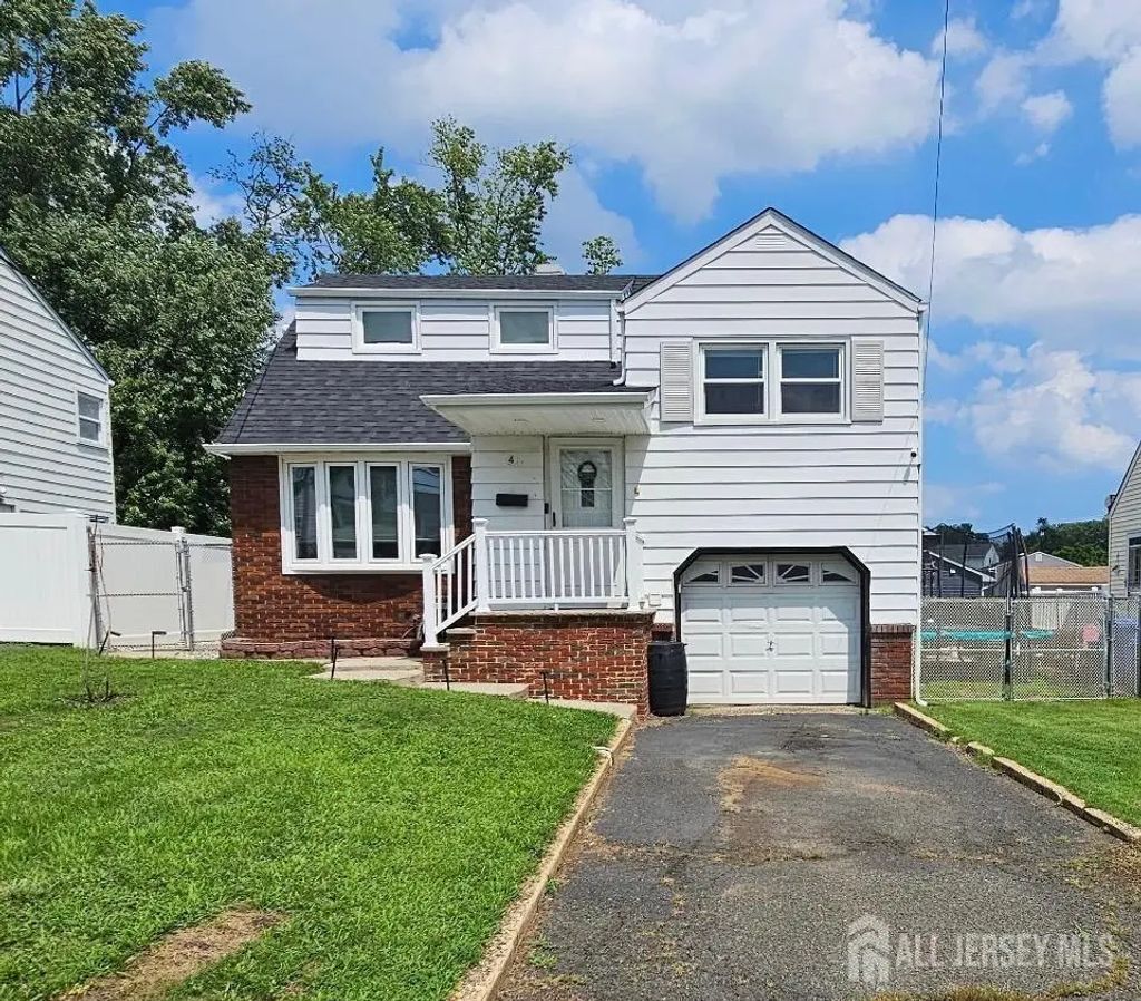 4 Carter Place, Sayreville