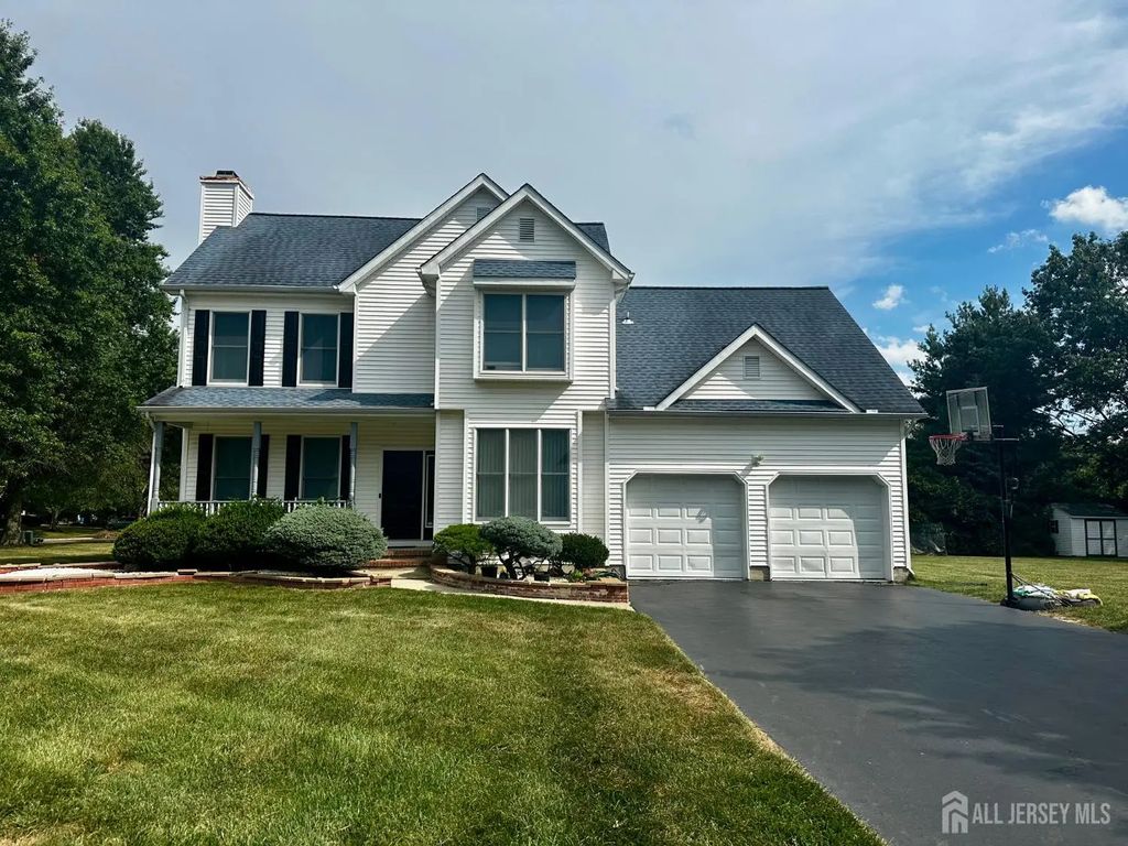 25 Knight Drive, Plainsboro