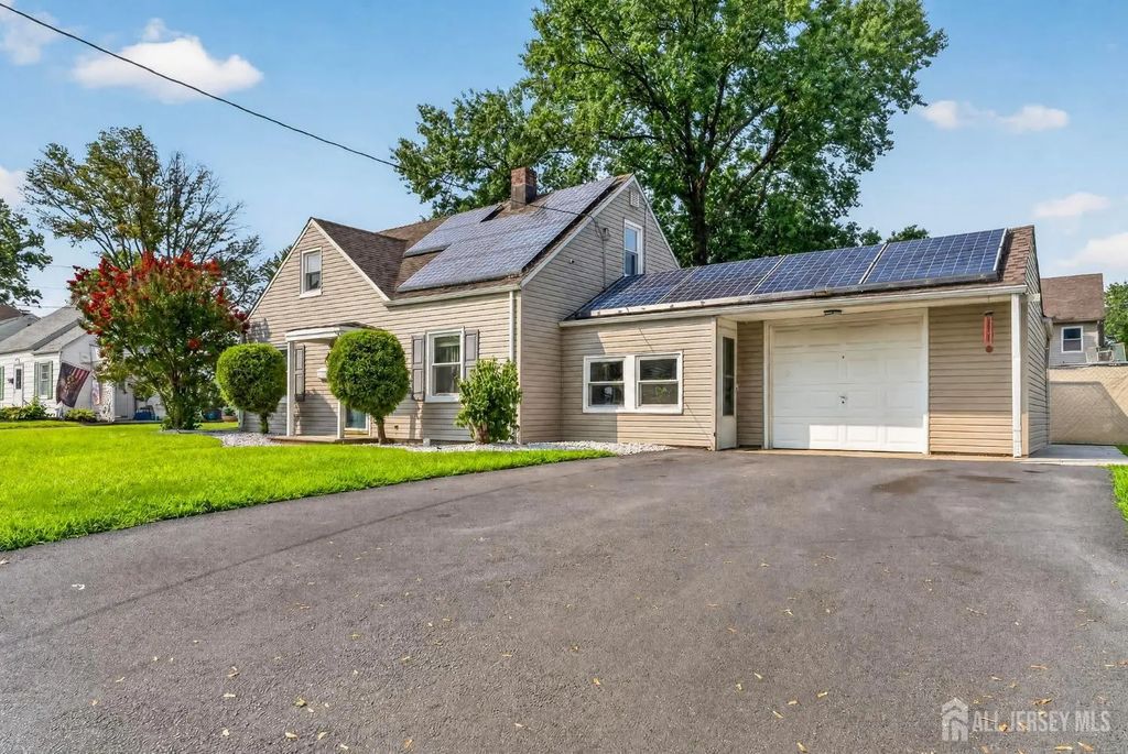 58 Hillcrest Avenue, Edison