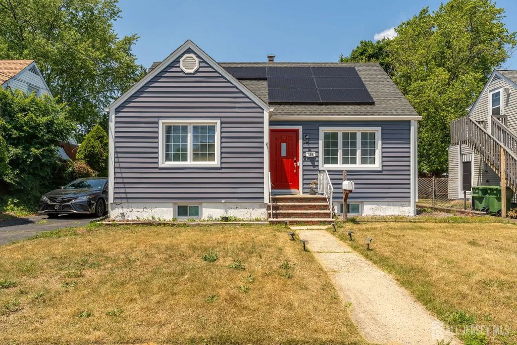 196 Gabriel Terrace, Sayreville