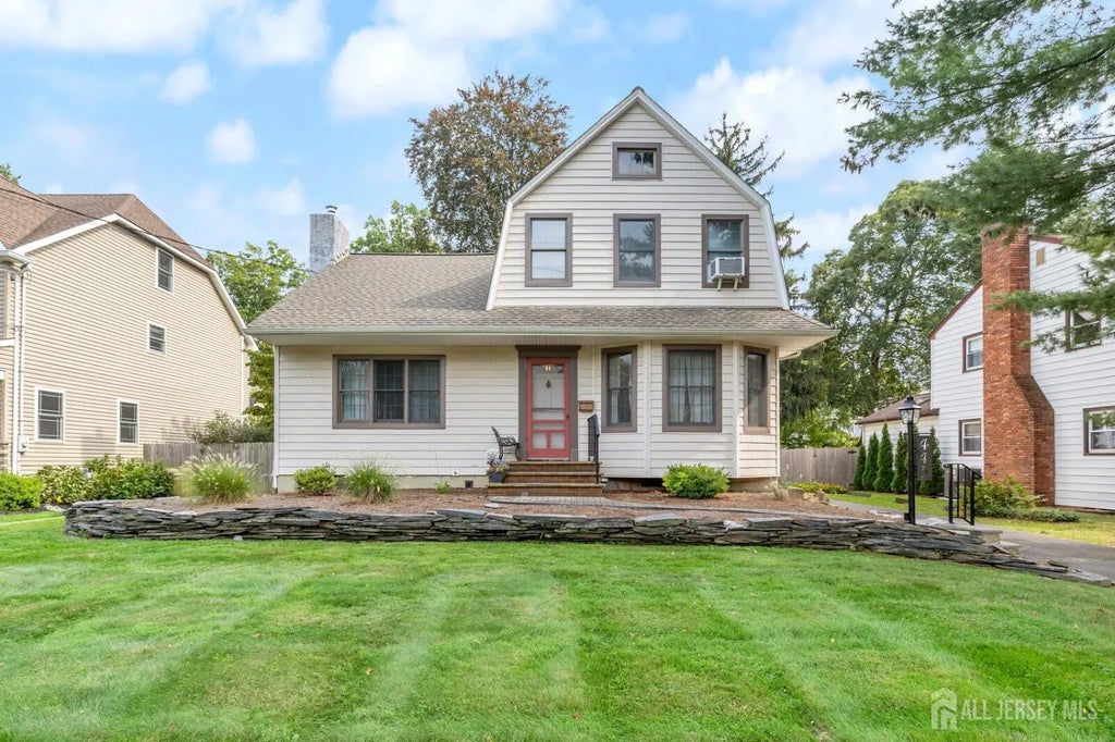 445 Mountain View Terrace, Dunellen