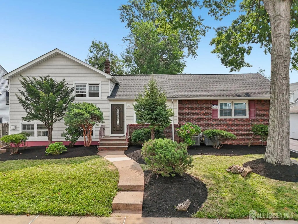 26 Fillmore Avenue, Carteret