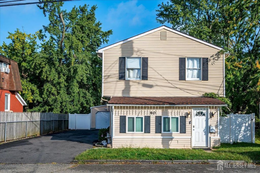 40 Wedgewood Avenue, Woodbridge Proper