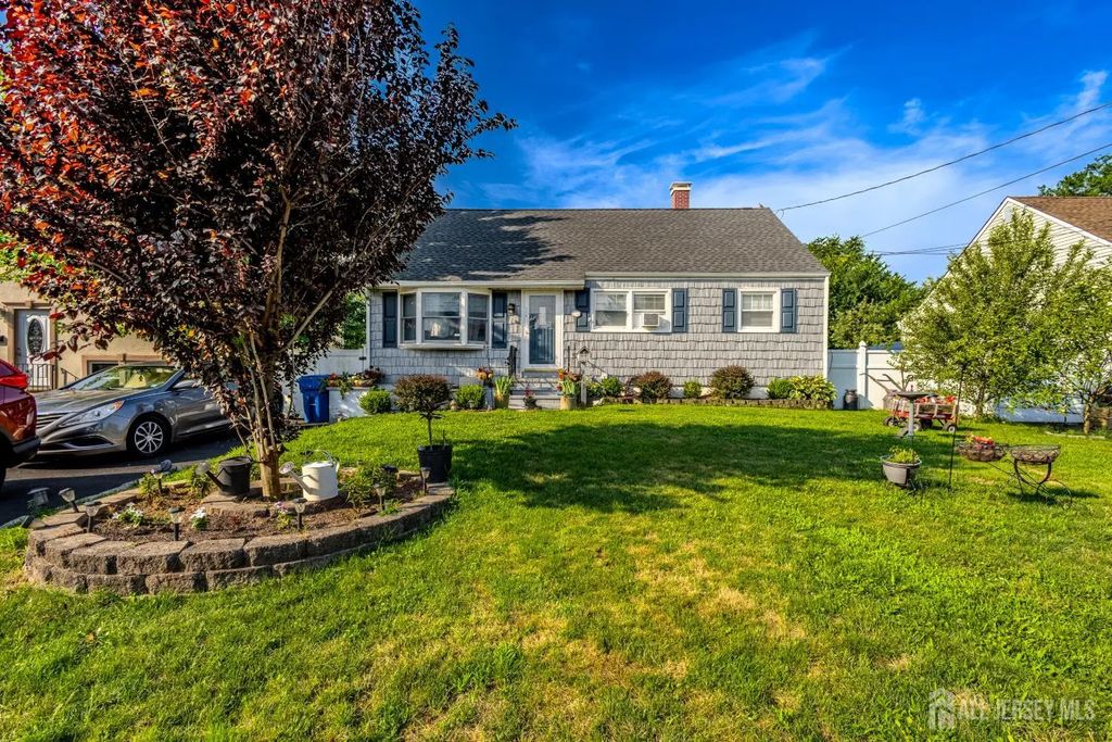 113 S Mckinley Avenue, Iselin