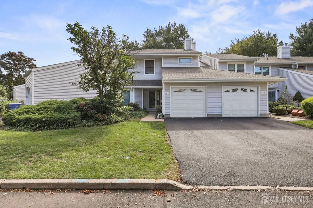 25 Sandpiper Drive, Parlin
