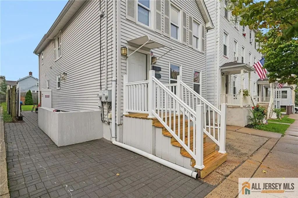 24 Welton Street, New Brunswick