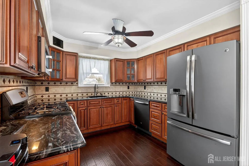 133 Starlight Road, Howell