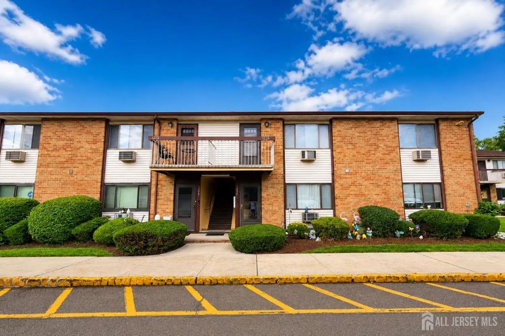1226 Cricket Lane, Woodbridge Proper