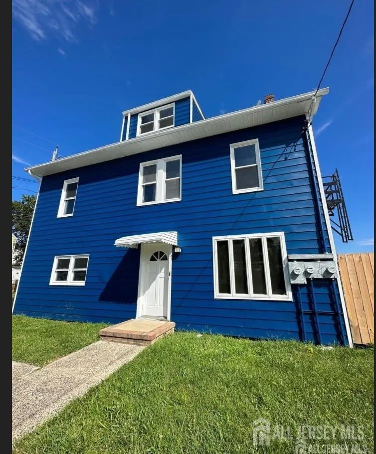 1061 King Georges Post Road, Edison