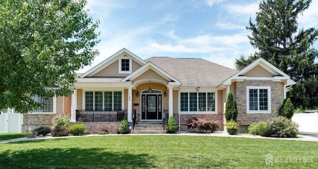 1608 Chestnut Street, South Plainfield
