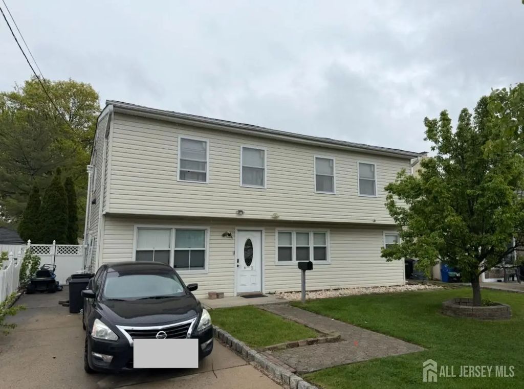 62 Leber Avenue, Carteret