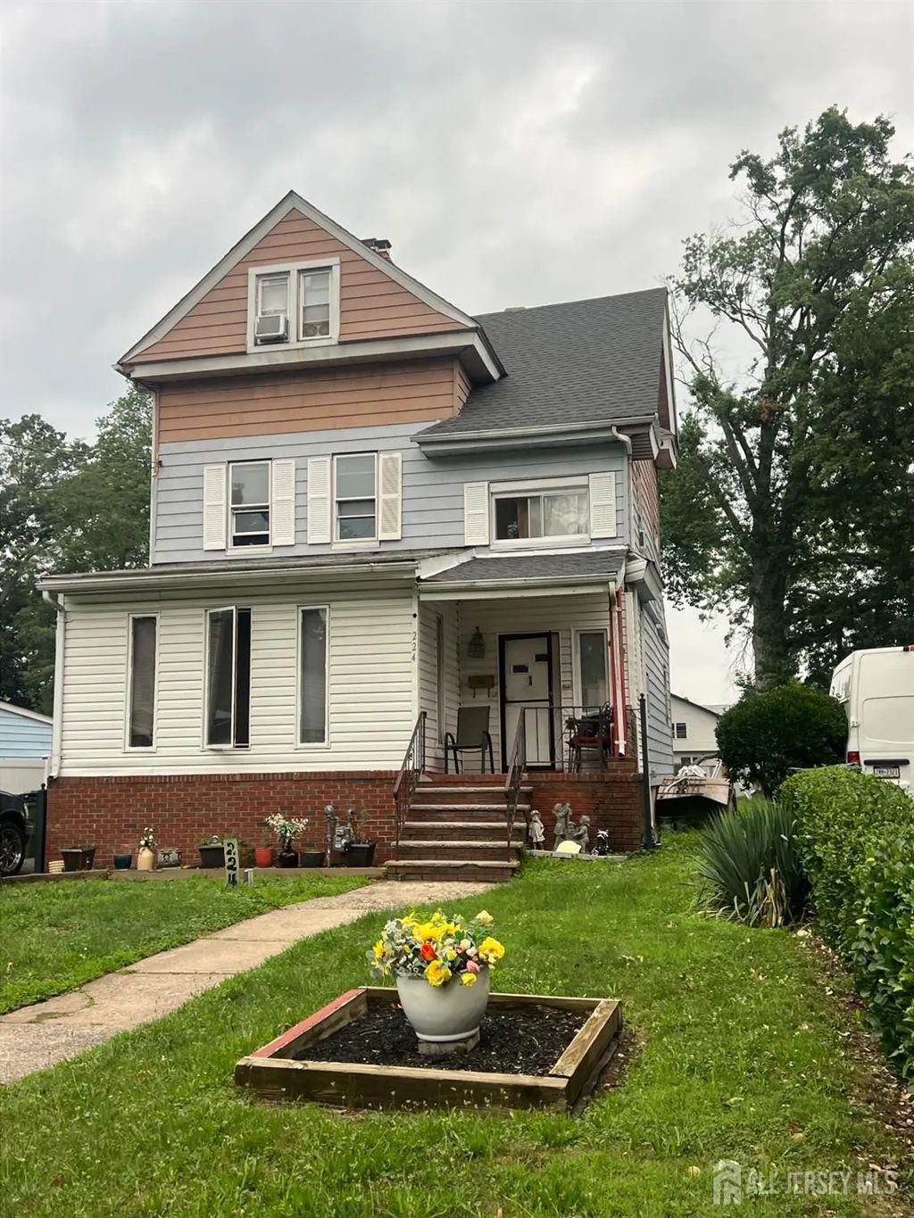 224 W 3rd Avenue, Roselle