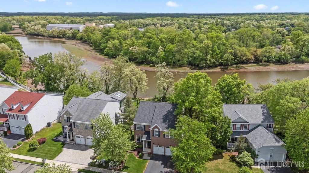 7 Cornell Drive, East Brunswick