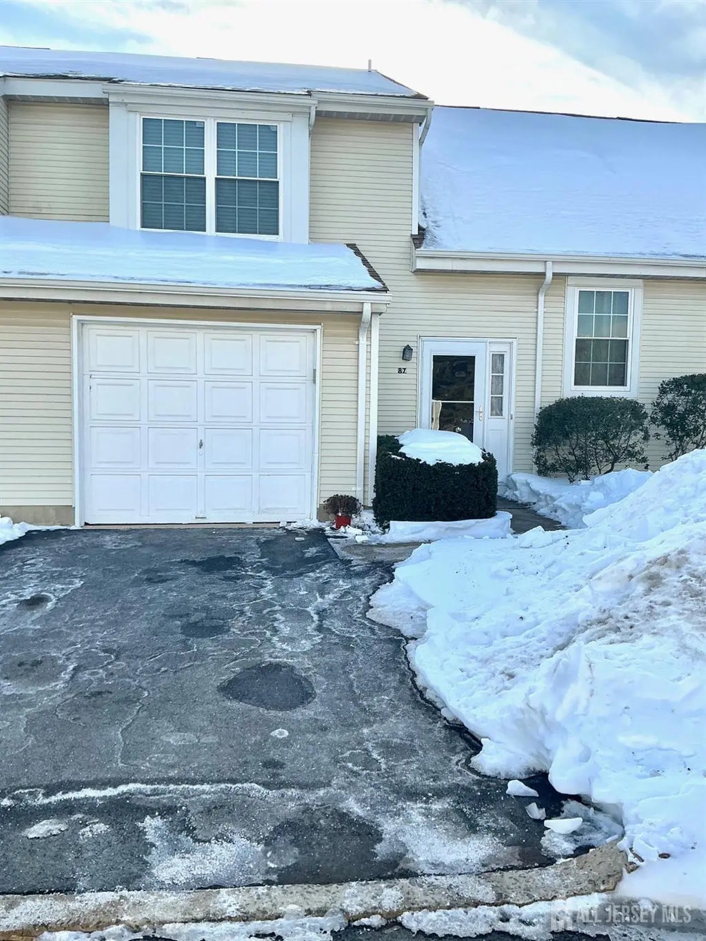 87 Winchester Way, Franklin