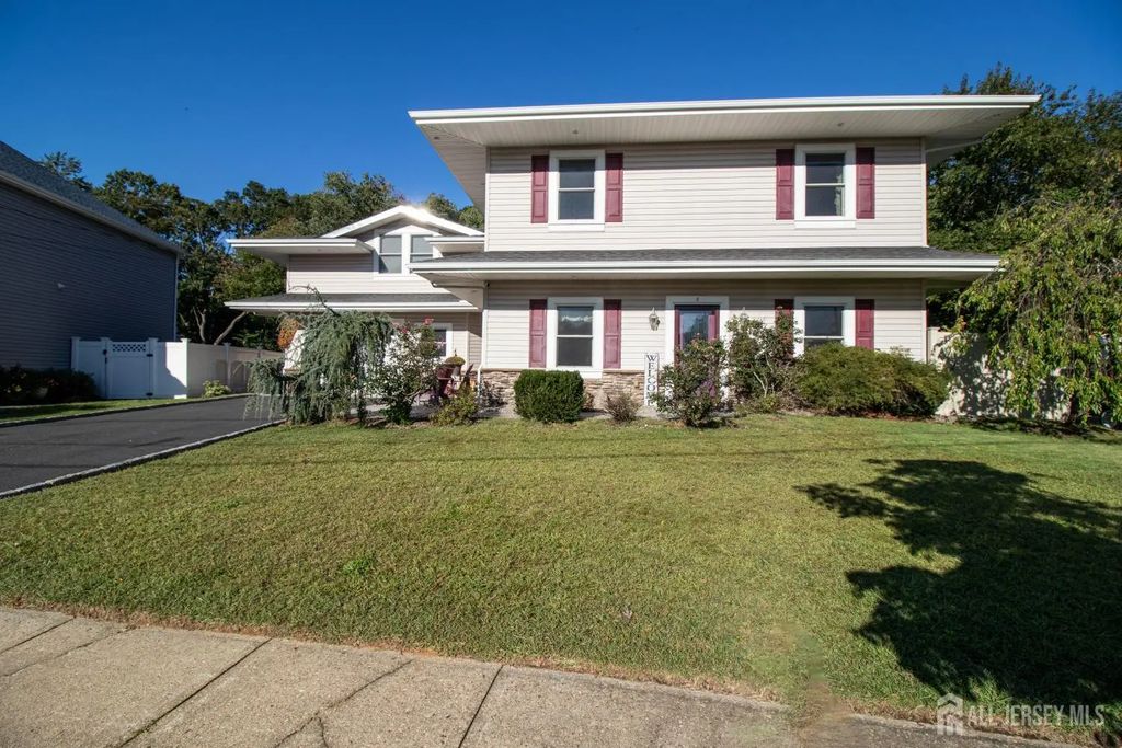 3 Matano Court, Monroe