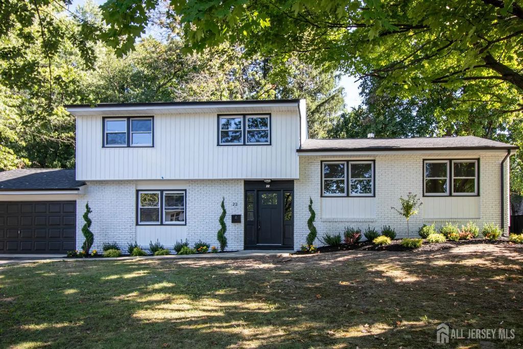 22 Agate Road, East Brunswick