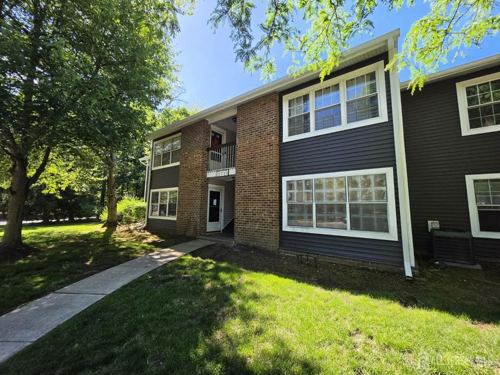 80 Pennsylvania Way, North Brunswick