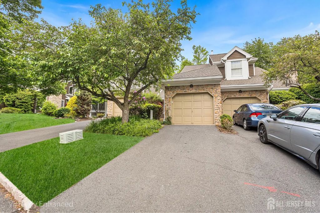 11 Briarwood Court, South Brunswick