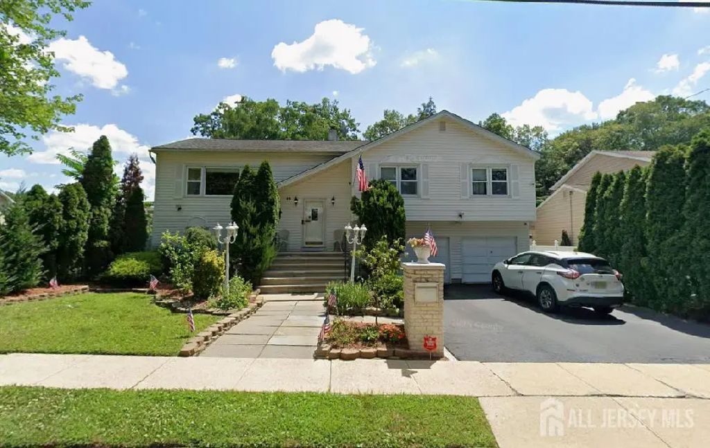 48 Hill Street, Milltown