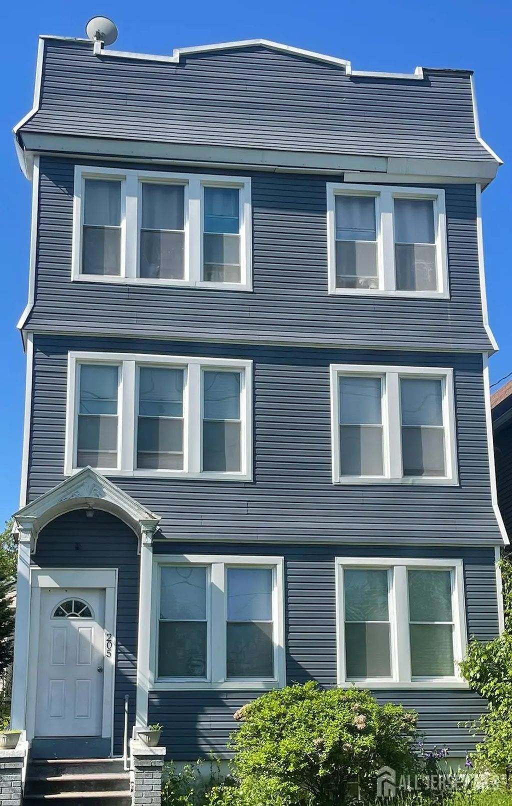 205 Duncan Avenue, Jersey City